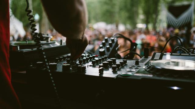 michael-benz-_NIaM1gEsfU-unsplash